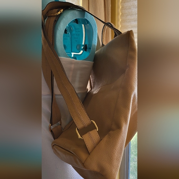 Aimee Kestenberg EUC women's stylish yellow bold zipfront backpack - Picture 2 of 14